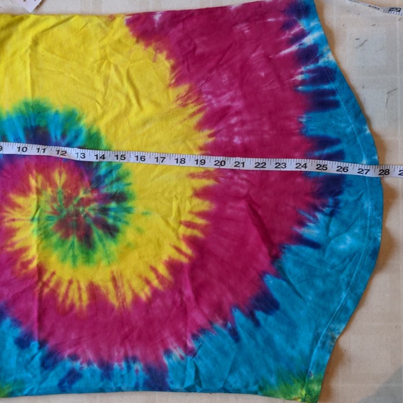 New Tie Dye Tank with Sparkle Large - Picture 7 of 8